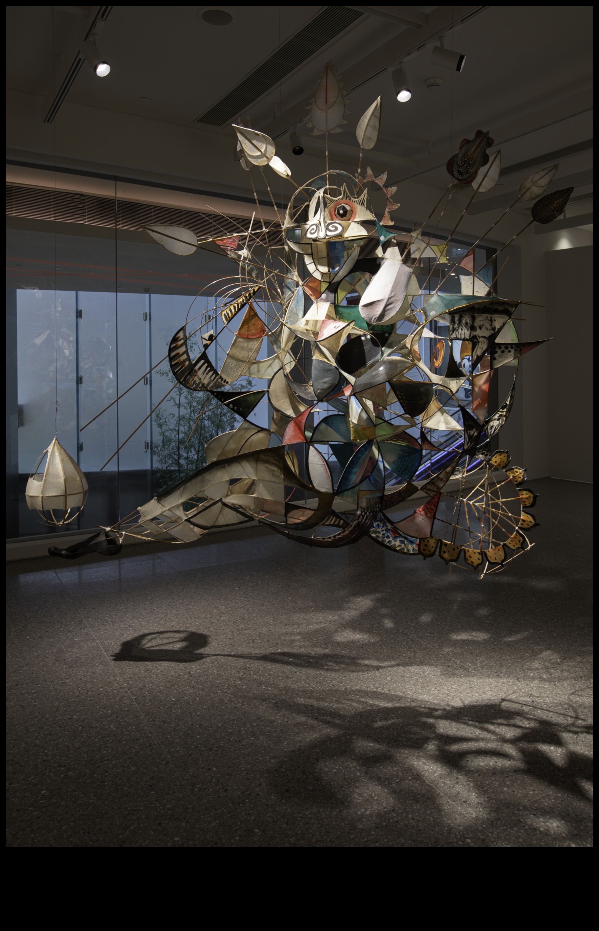 פיסול העכשיו: פלאים תלת מימדיים באמנות עכשווית